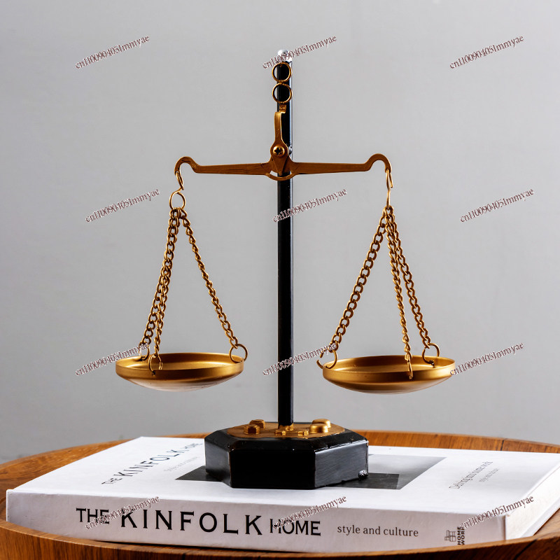 Metal Balance Scale Ornament O - огляд і ціна Office Lighting Decor