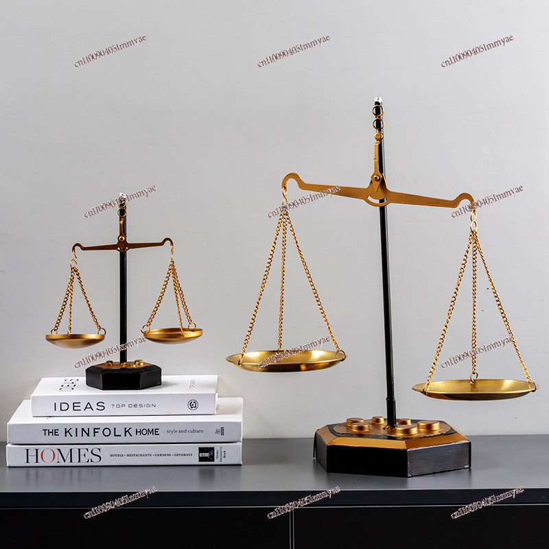 Metal Balance Scale Ornament O - огляд і ціна Office Lighting Decor