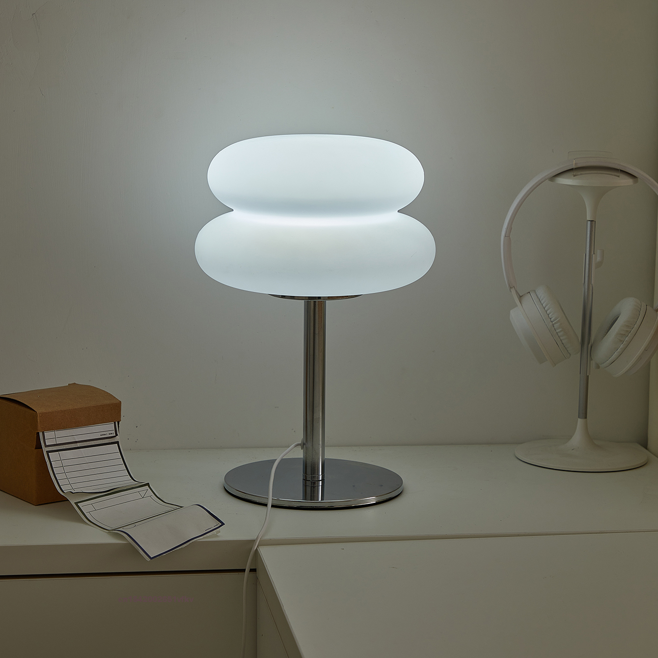 Bauhaus  table lamp plastic la - огляд і ціна Mushroom Table Lamp